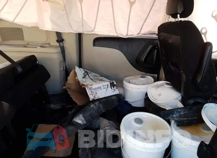 2C4RDGBG5FR501446 Photo# 10