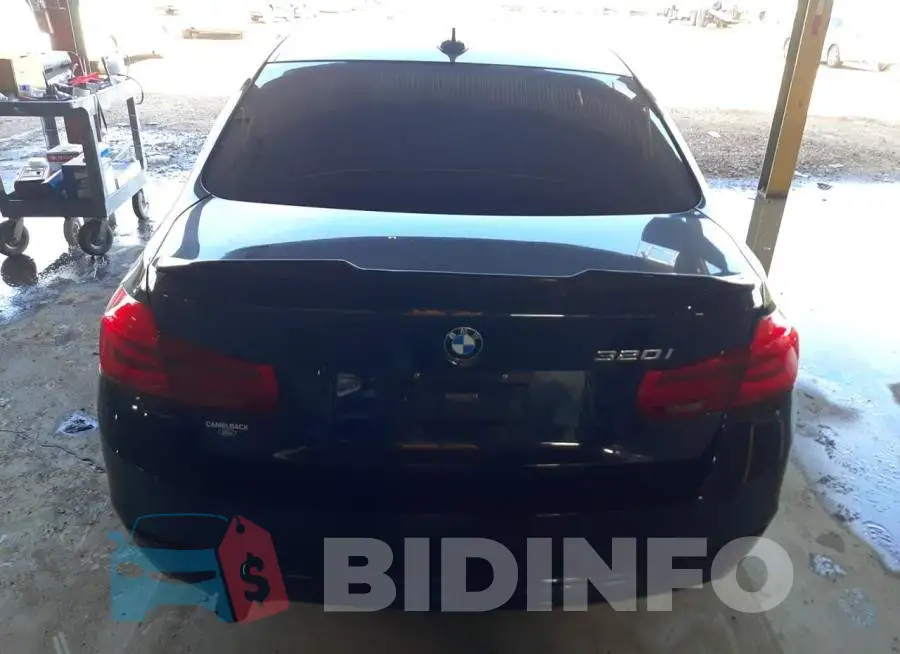 WBA8A9C50GK617020 Photo# 6