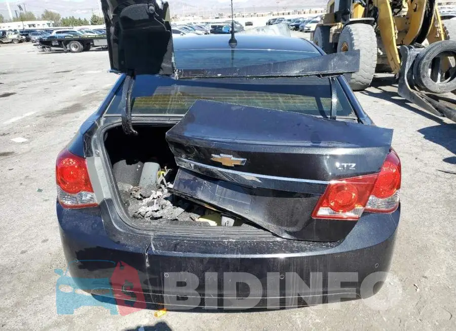 1G1PG5SB8E7111926 Photo# 6