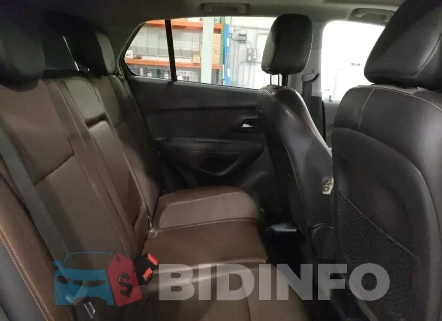 KL7CJRSB3FB125873 Photo# 11
