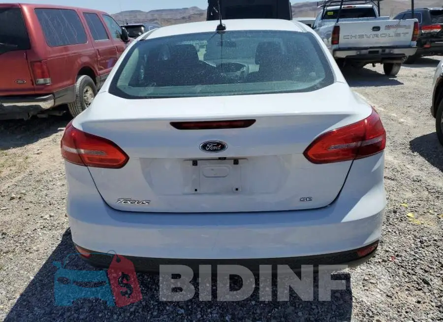 1FADP3F22FL329321 Photo# 6