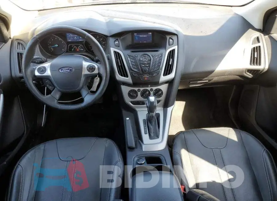1FADP3F28EL325093 Photo# 8