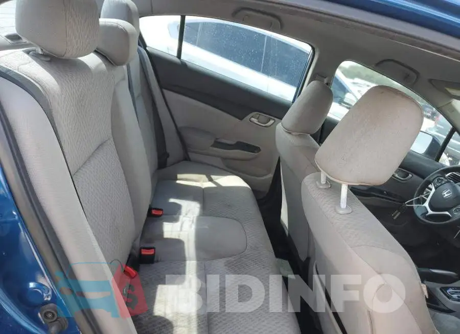 19XFB2F57EE049732 Photo# 10