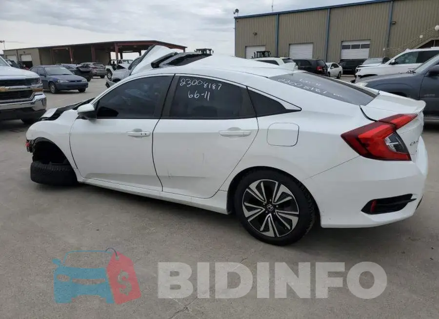 19XFC1F30GE037947 Photo# 2