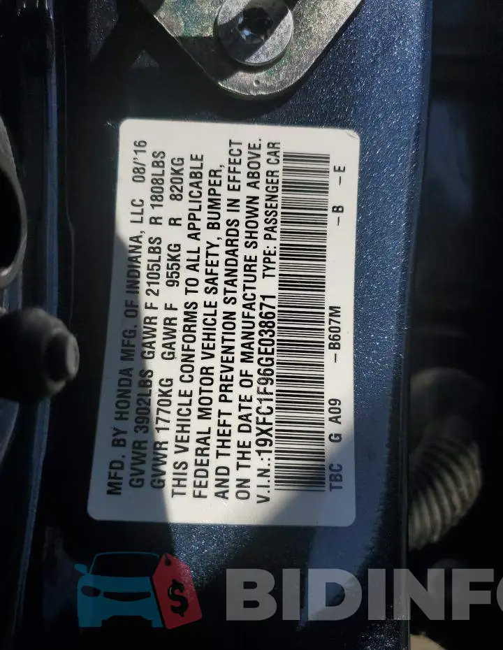 19XFC1F96GE038671 Photo# 12