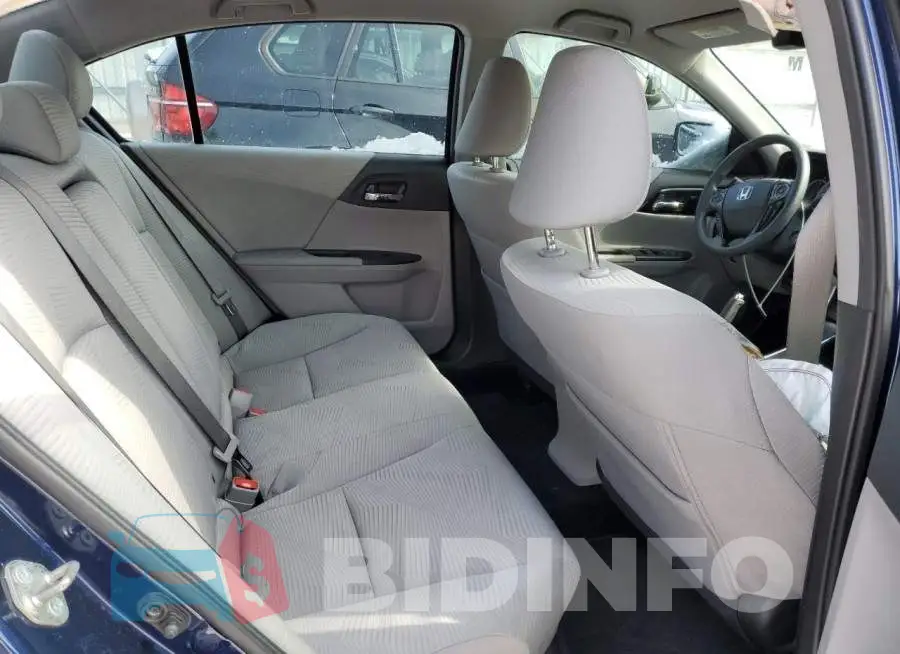 1HGCR2F3XGA097889 Photo# 10