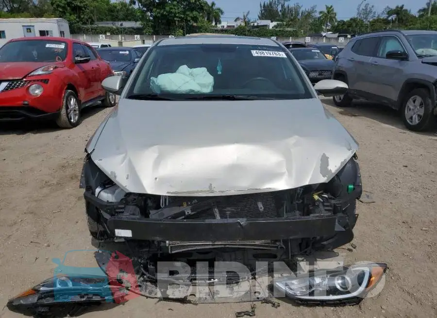 5NPD84LF8HH154052 Photo# 5