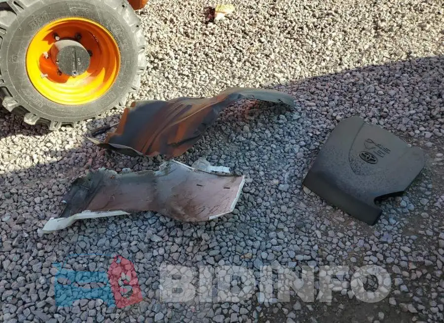 3TMCZ5AN2KM205992 Photo# 12