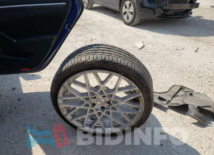 1VWBS7A32GC018249 Photo# 12