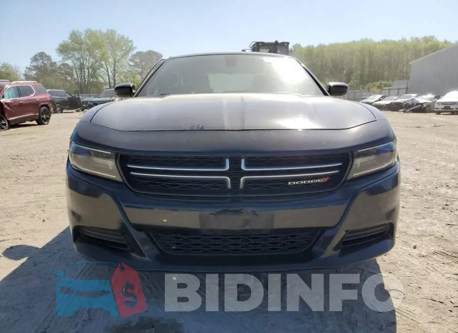 2C3CDXBG4FH897319 Photo# 5