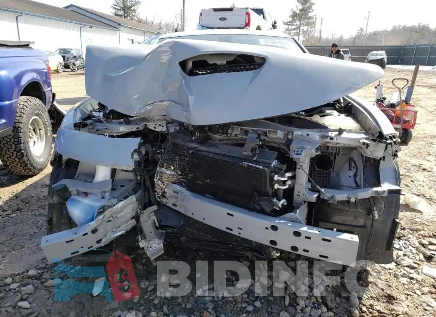 2C3CDXCT4NH225190 Photo# 5