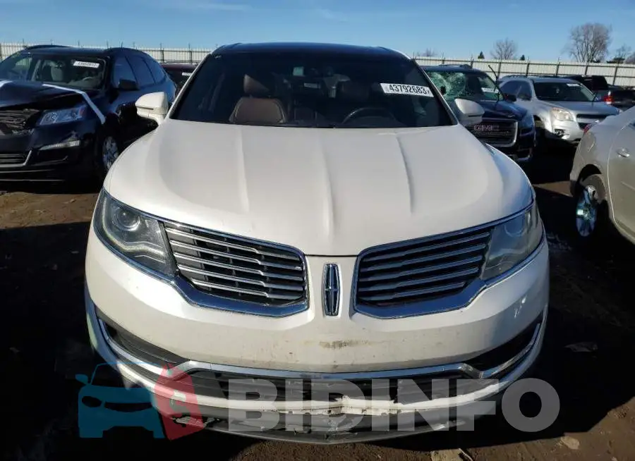 2LMTJ8LR5GBL84305 Photo# 5