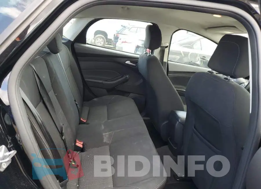 1FADP3F25JL207819 Photo# 10