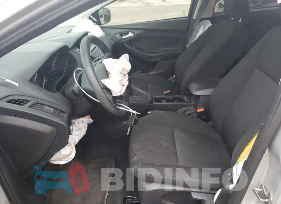 1FADP3F26GL272624 Photo# 7
