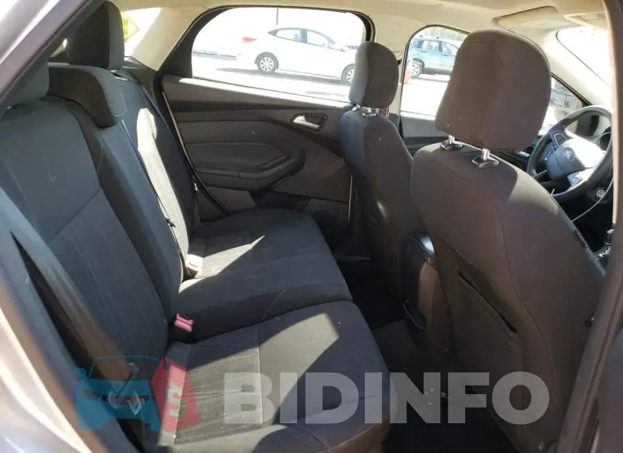 1FADP3KE9FL268050 Photo# 10