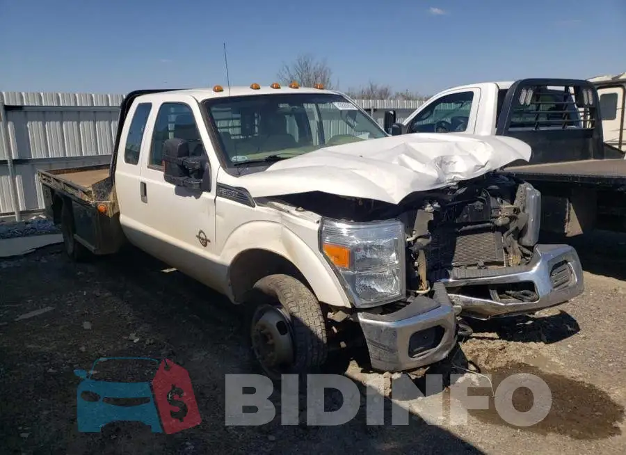 1FD8X3HT3FED49871 Photo# 4
