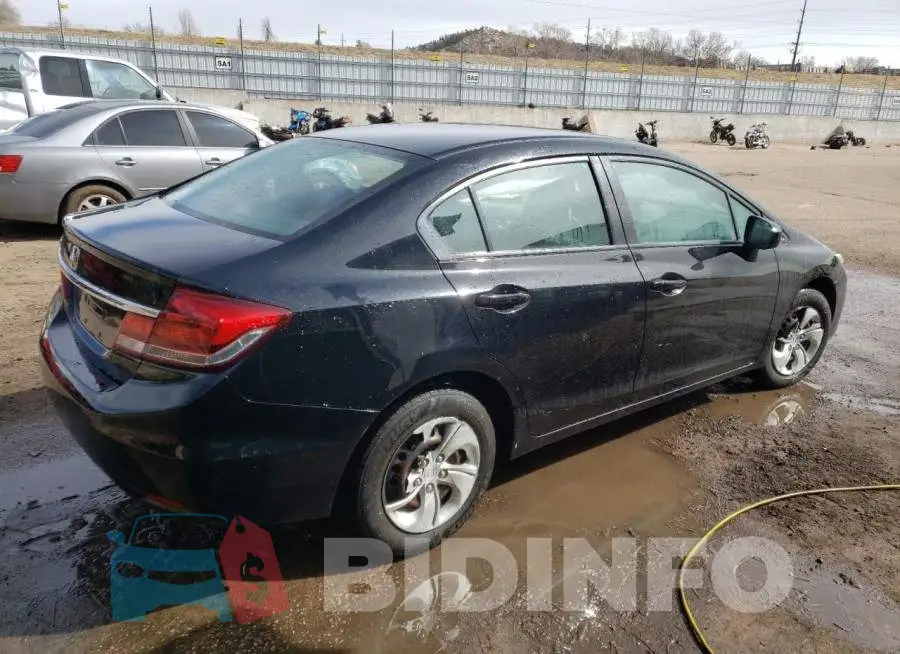 19XFB2F57FE102477 Photo# 3