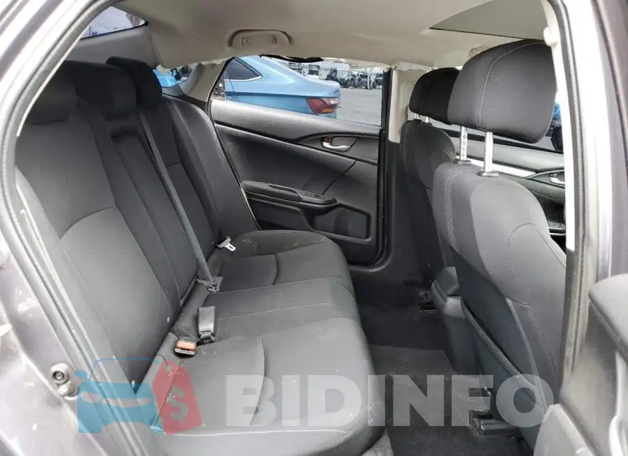 19XFC2F77GE232811 Photo# 10