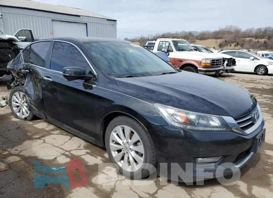 1HGCR2F73EA172562 Photo# 4