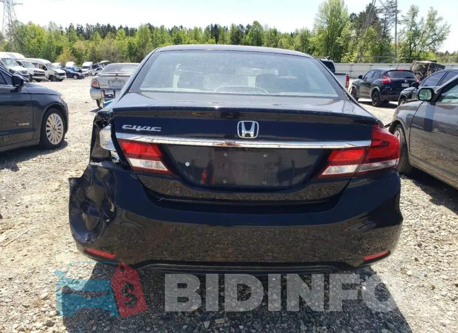 2HGFB2F57FH565712 Photo# 6