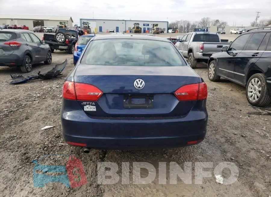 3VW2K7AJ2EM328735 Photo# 6
