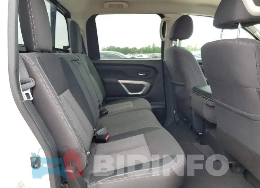 1N6AA1FA2MN533769 Photo# 10