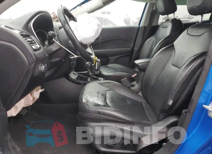 3C4NJCCB6LT170873 Photo# 7