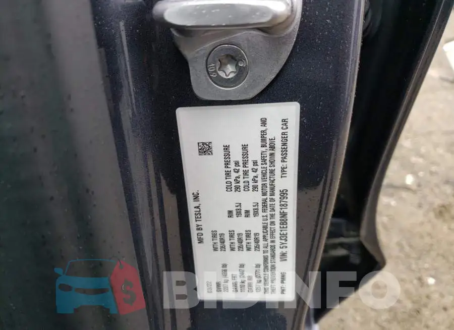 5YJ3E1EB8NF187995 Photo# 12