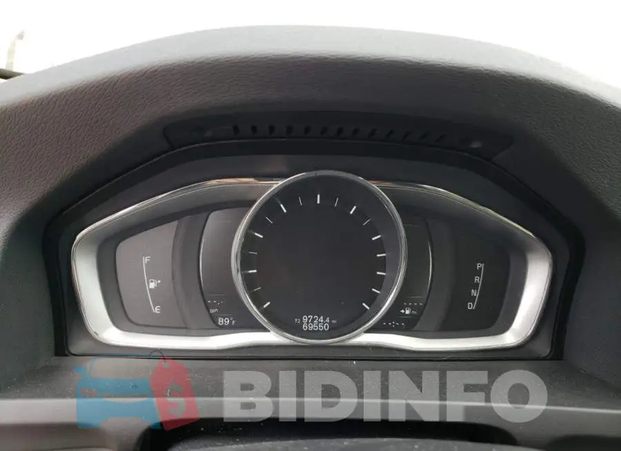 LYV402TK6HB149912 Photo# 9