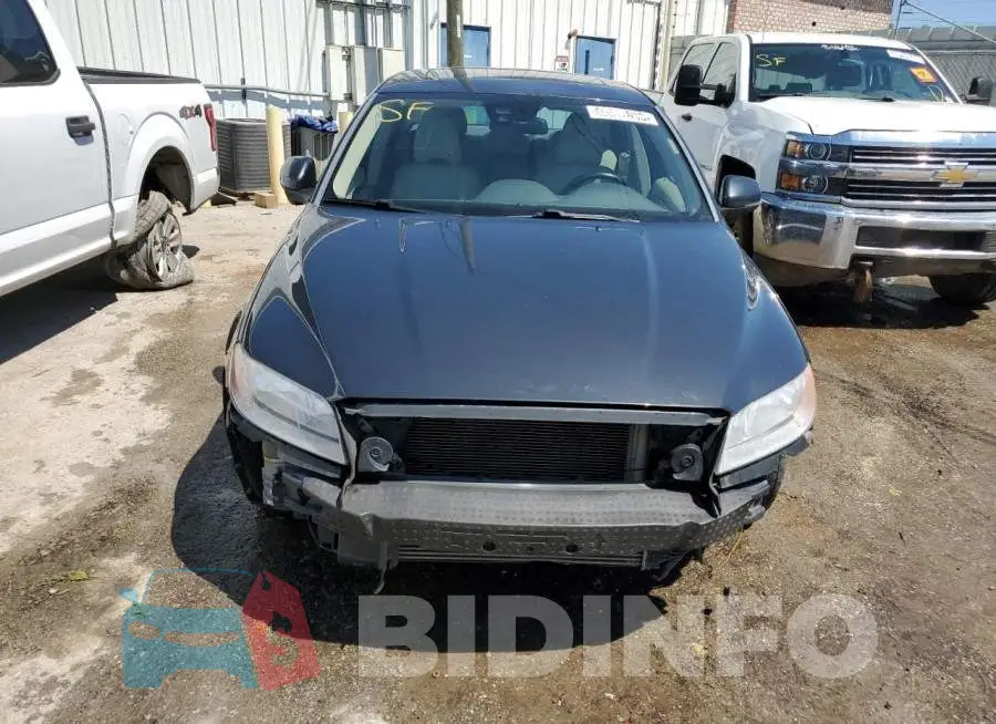YV1902MC3F1184385 Photo# 5