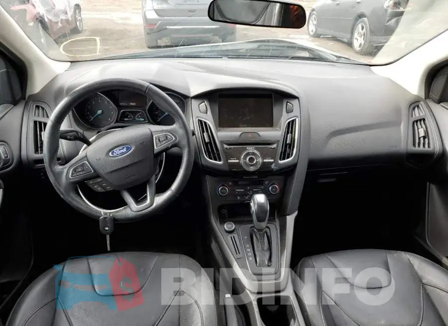 1FADP3K26FL215229 Photo# 8