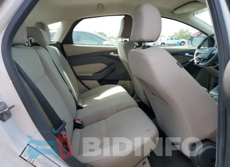 1FADP3K28FL302789 Photo# 10