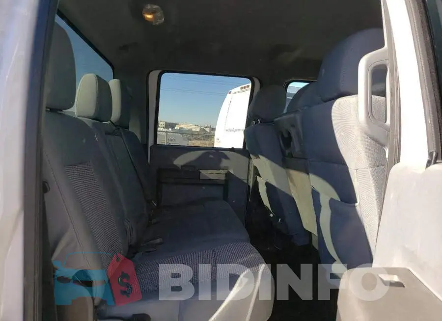 1FT8W3BT9GEA52444 Photo# 6