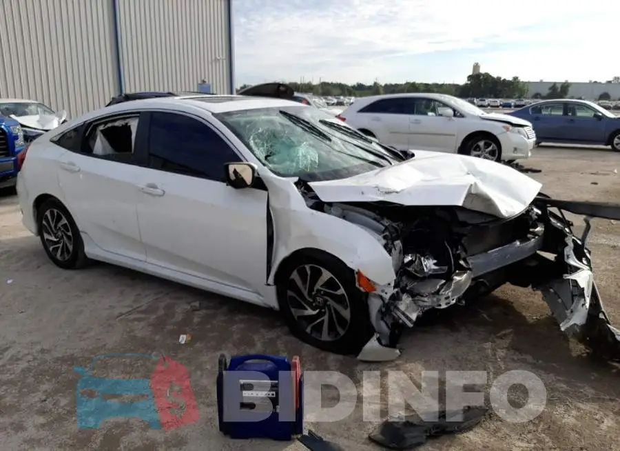 19XFC2F76GE057581 Photo# 4