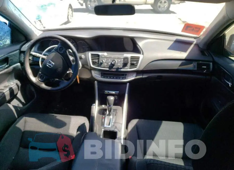 1HGCR2F50EA248074 Photo# 8