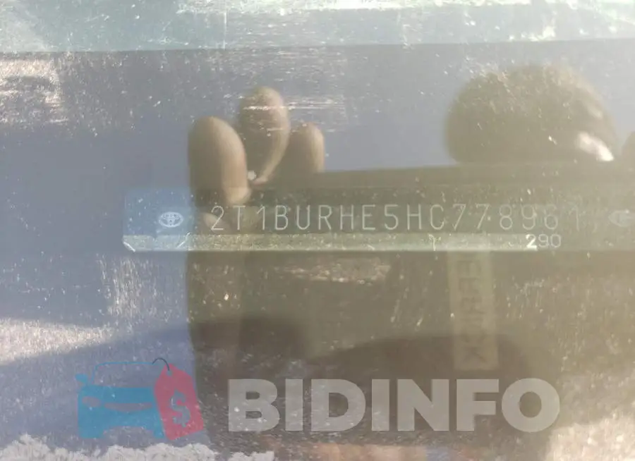 2T1BURHE5HC778961 Photo# 12