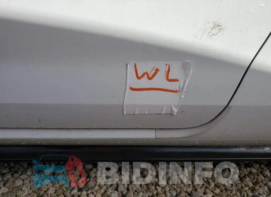 3VWT47AUXGM005982 Photo# 9