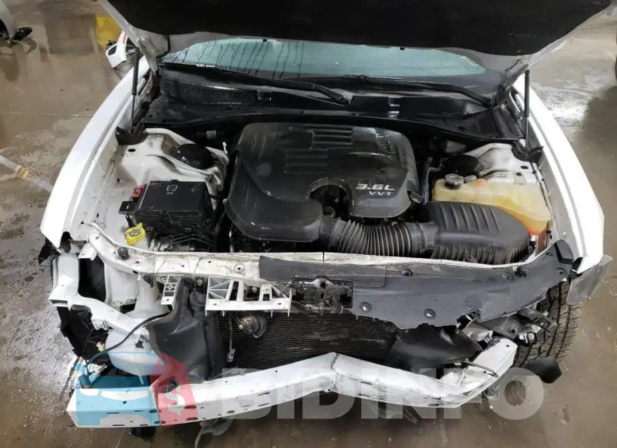 2C3CDXJG4GH155988 Photo# 11