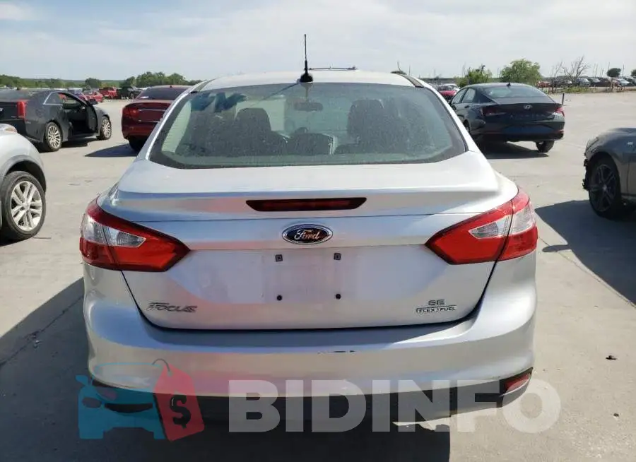 1FADP3F22EL295718 Photo# 6