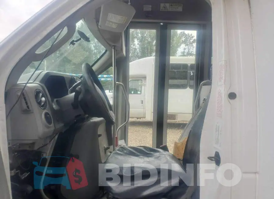 1FDEE4FL2EDB17459 Photo# 5