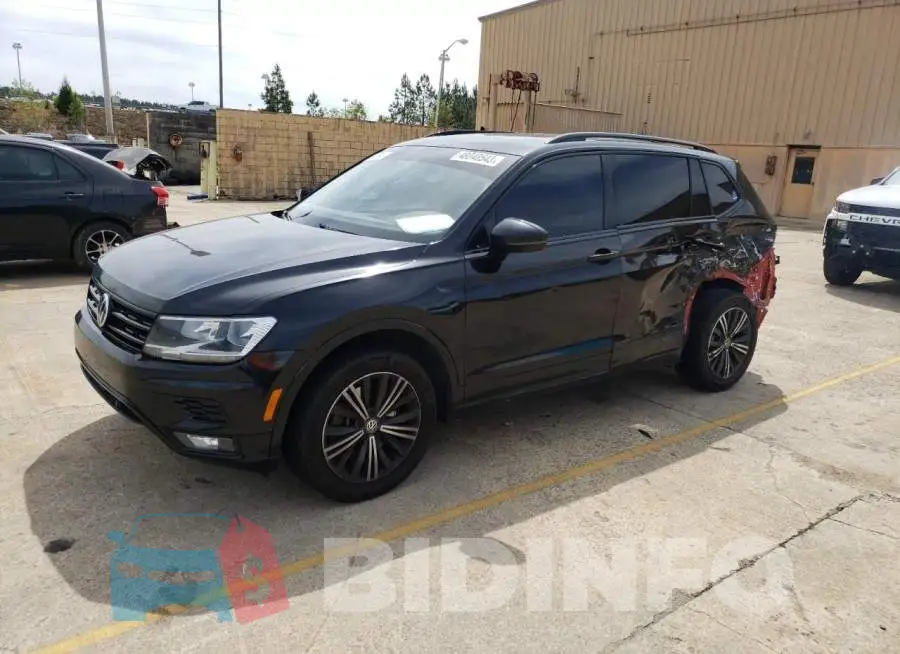 3VV2B7AX8KM129001 Photo# 1