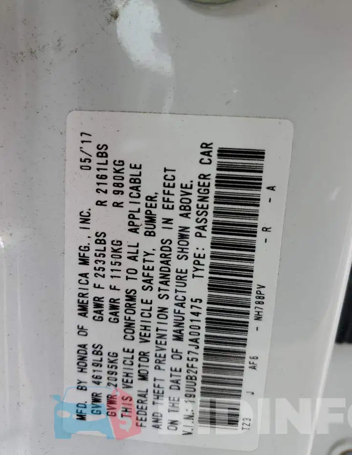 19UUB2F57JA001475 Photo# 12