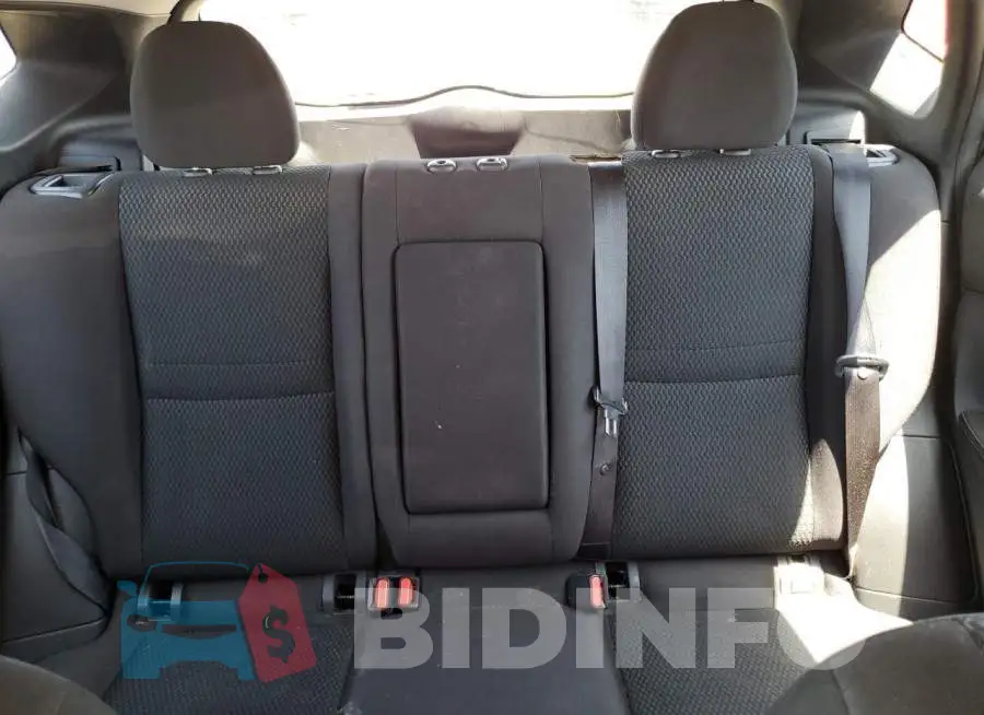 JN1BJ1CP4JW180413 Photo# 10