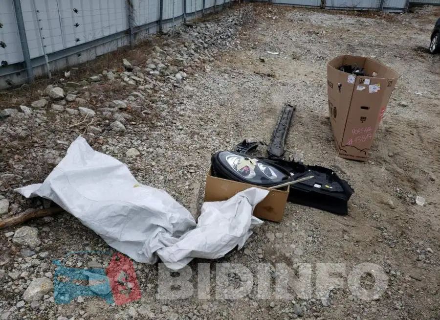 WP1AB2A59GLB41516 Photo# 13