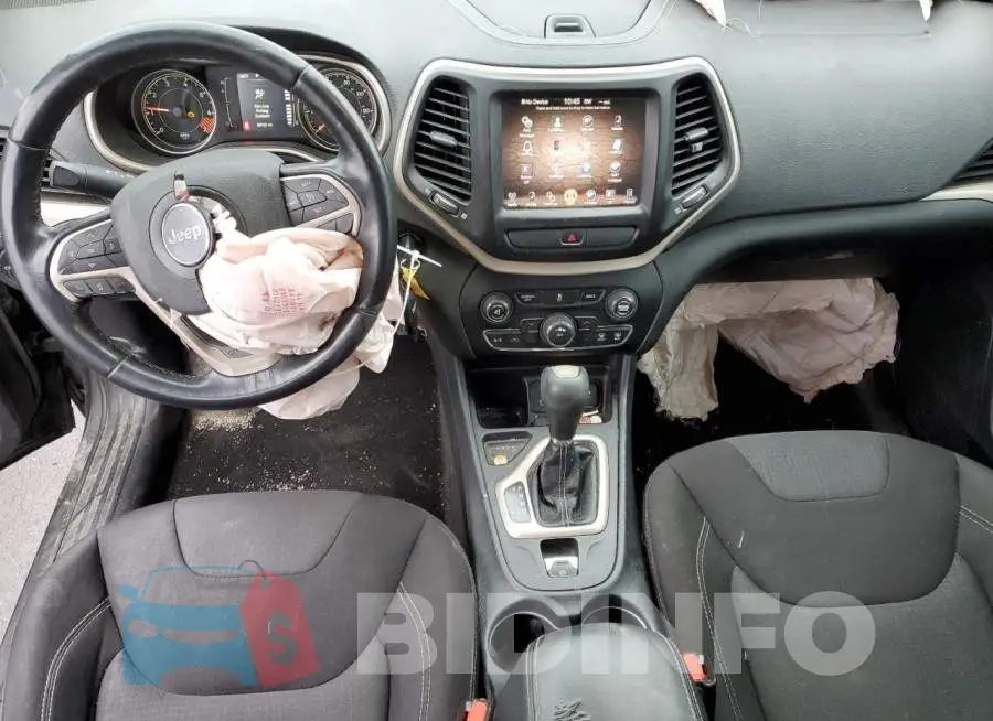 1C4PJLCB1FW689787 Photo# 8