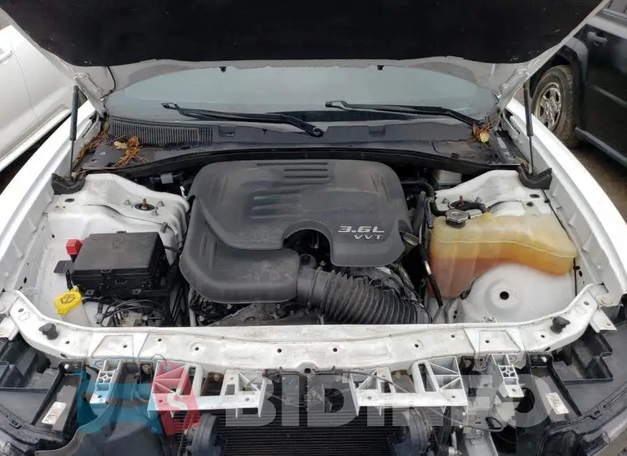 2C3CDXHG7KH677996 Photo# 11