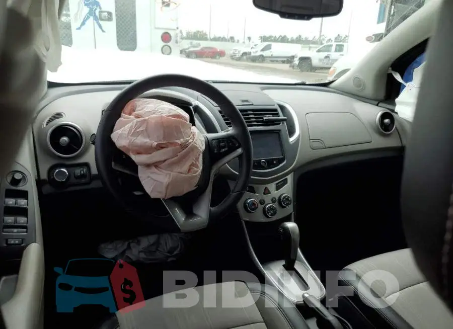 KL7CJLSB3FB263409 Photo# 8