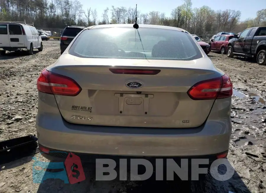 1FADP3F20GL348192 Photo# 6
