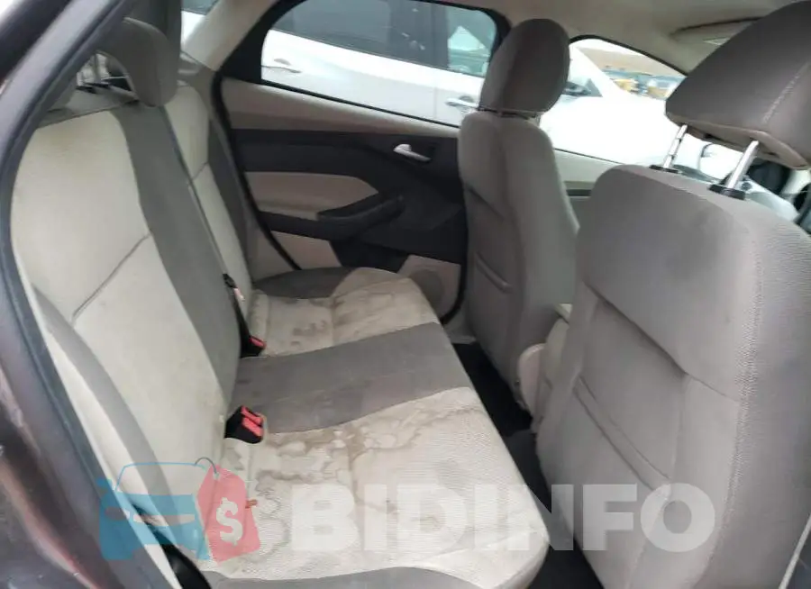 1FADP3F2XEL299547 Photo# 10