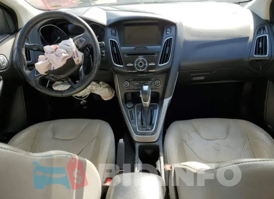 1FADP3N25GL299332 Photo# 8
